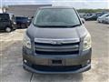 2009 Toyota Noah