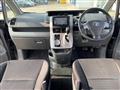 2009 Toyota Voxy