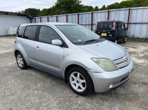 2002 Toyota IST