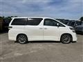 2011 Toyota Vellfire