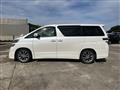 2011 Toyota Vellfire