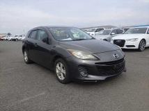 2013 Mazda Axela