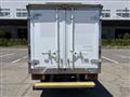 2015 Isuzu Elf
