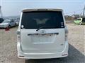 2013 Toyota Voxy