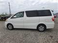 2004 Toyota Alphard