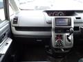2011 Toyota Voxy