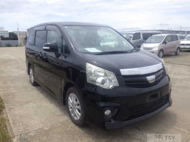 2013 Toyota Noah