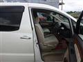 2005 Toyota Alphard