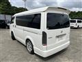 2009 Toyota Hiace Wagon