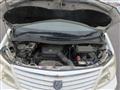 2004 Toyota Alphard