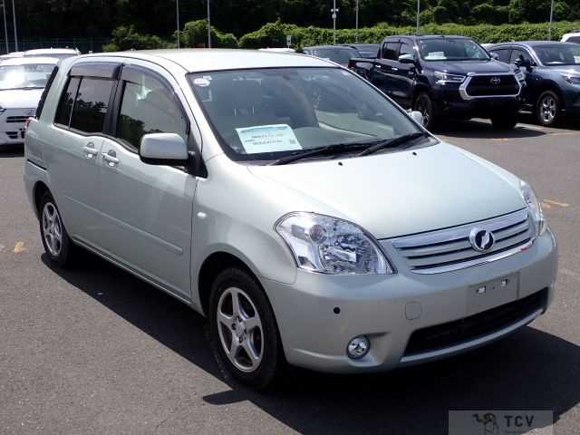 2009 Toyota Raum