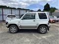 1997 Mitsubishi Pajero Jr