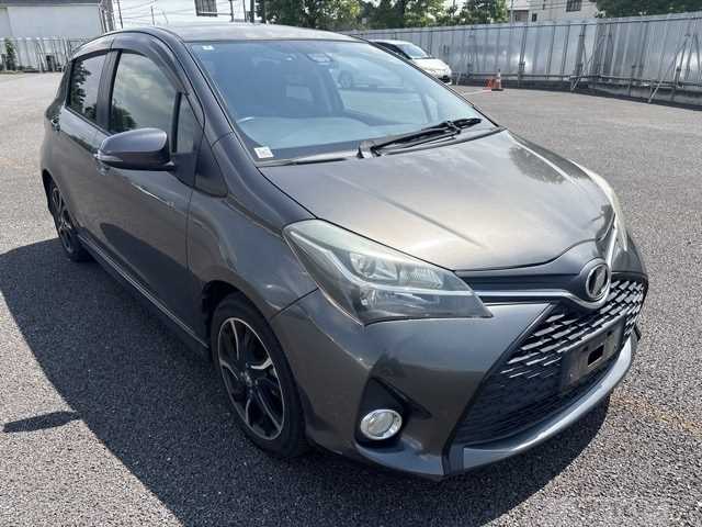2016 Toyota Vitz
