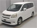 2010 Toyota Noah