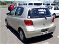 2002 Toyota Vitz