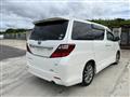 2011 Toyota Alphard