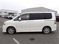 2010 Toyota Voxy
