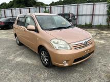 2010 Toyota Raum