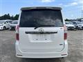 2010 Toyota Noah