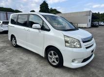 2010 Toyota Noah