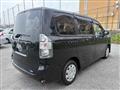 2007 Toyota Voxy