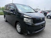 2007 Toyota Voxy