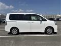 2013 Toyota Voxy