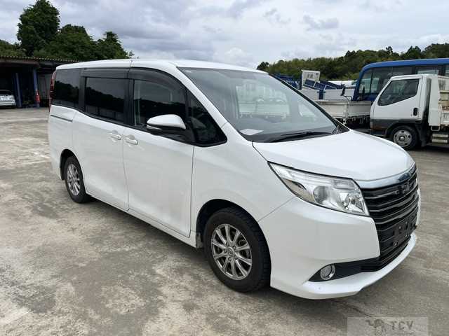 2015 Toyota Noah