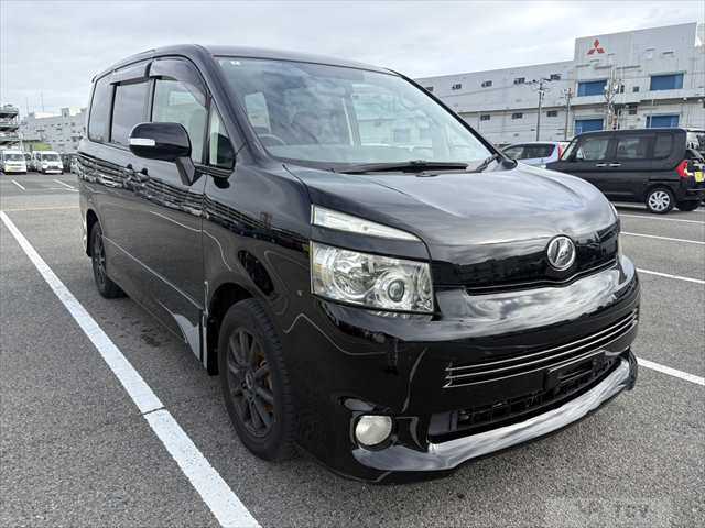 2010 Toyota Voxy