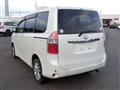 2007 Toyota Noah
