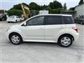 2005 Toyota IST