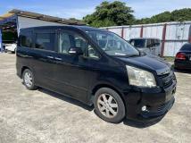 2010 Toyota Noah