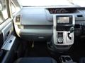 2008 Toyota Voxy