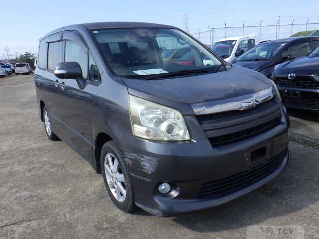 2007 Toyota Noah