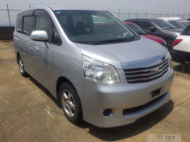 2012 Toyota Noah