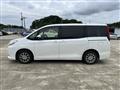 2015 Toyota Noah