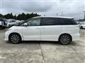 2013 Toyota Estima