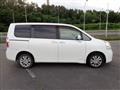 2007 Toyota Noah