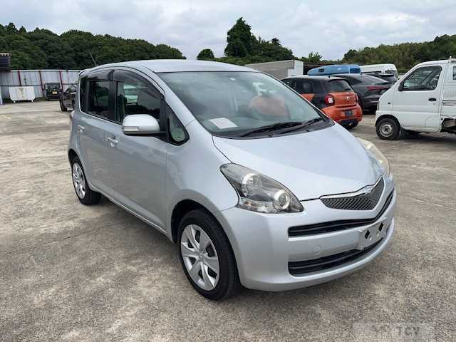 2010 Toyota Ractis