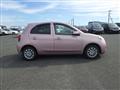 2017 Nissan March