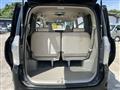 2010 Toyota Noah