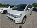 2010 Mitsubishi Delica D5