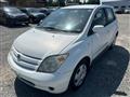 2005 Toyota IST