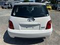 2005 Toyota IST