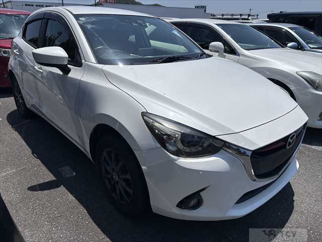 2015 Mazda Demio