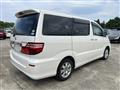 2005 Toyota Alphard