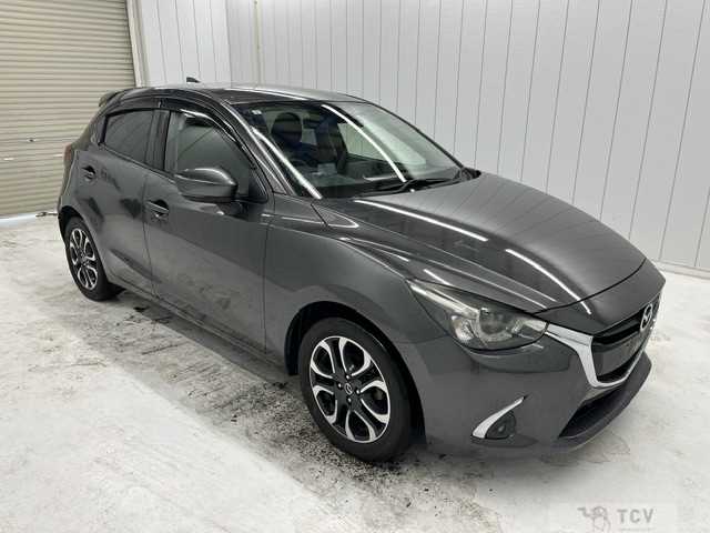2017 Mazda Demio