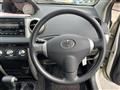 2004 Toyota IST
