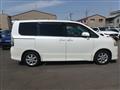 2009 Toyota Voxy