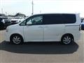 2009 Toyota Voxy